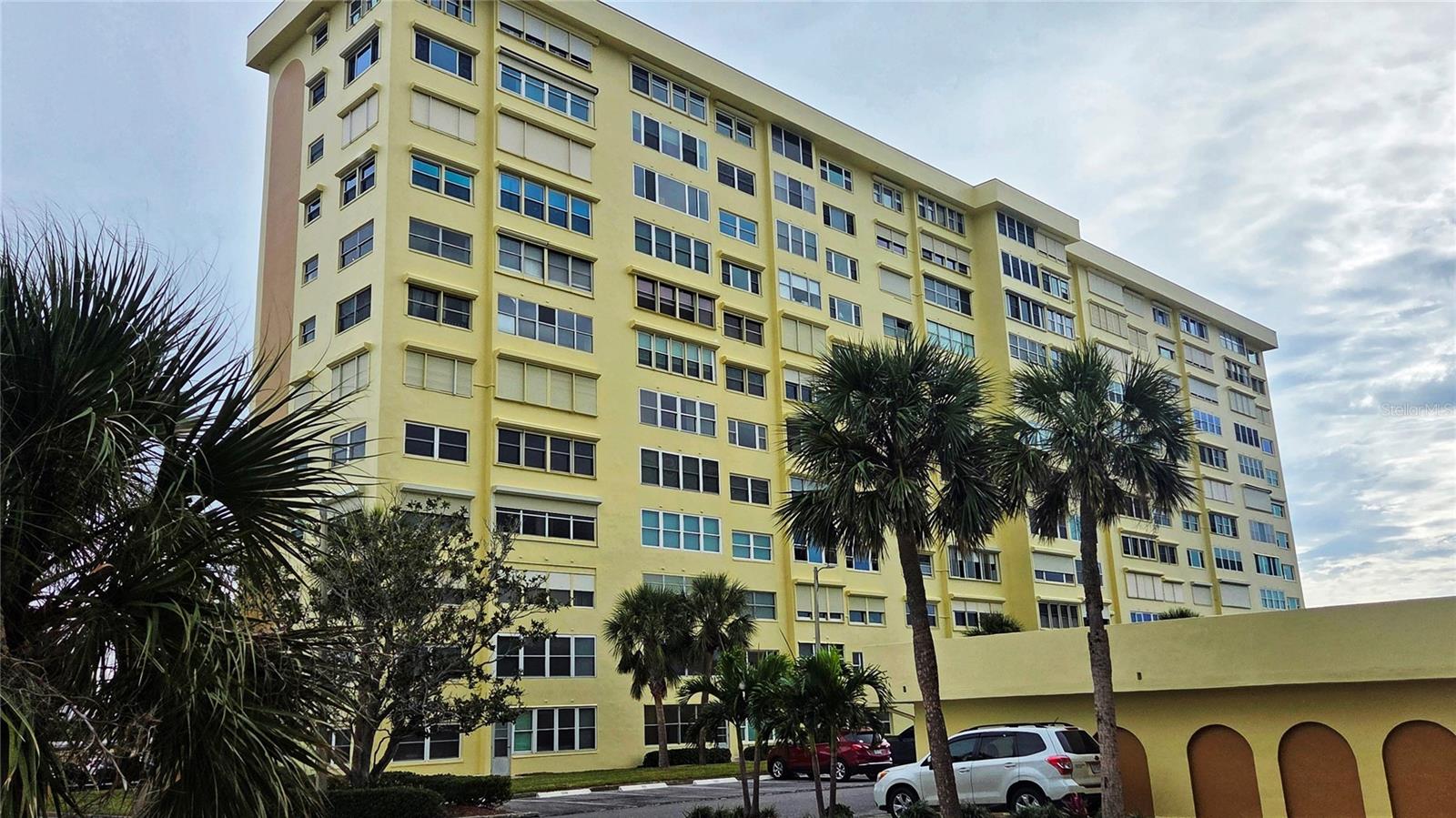 WASHINGTON TOWERS THE CONDO - Residential