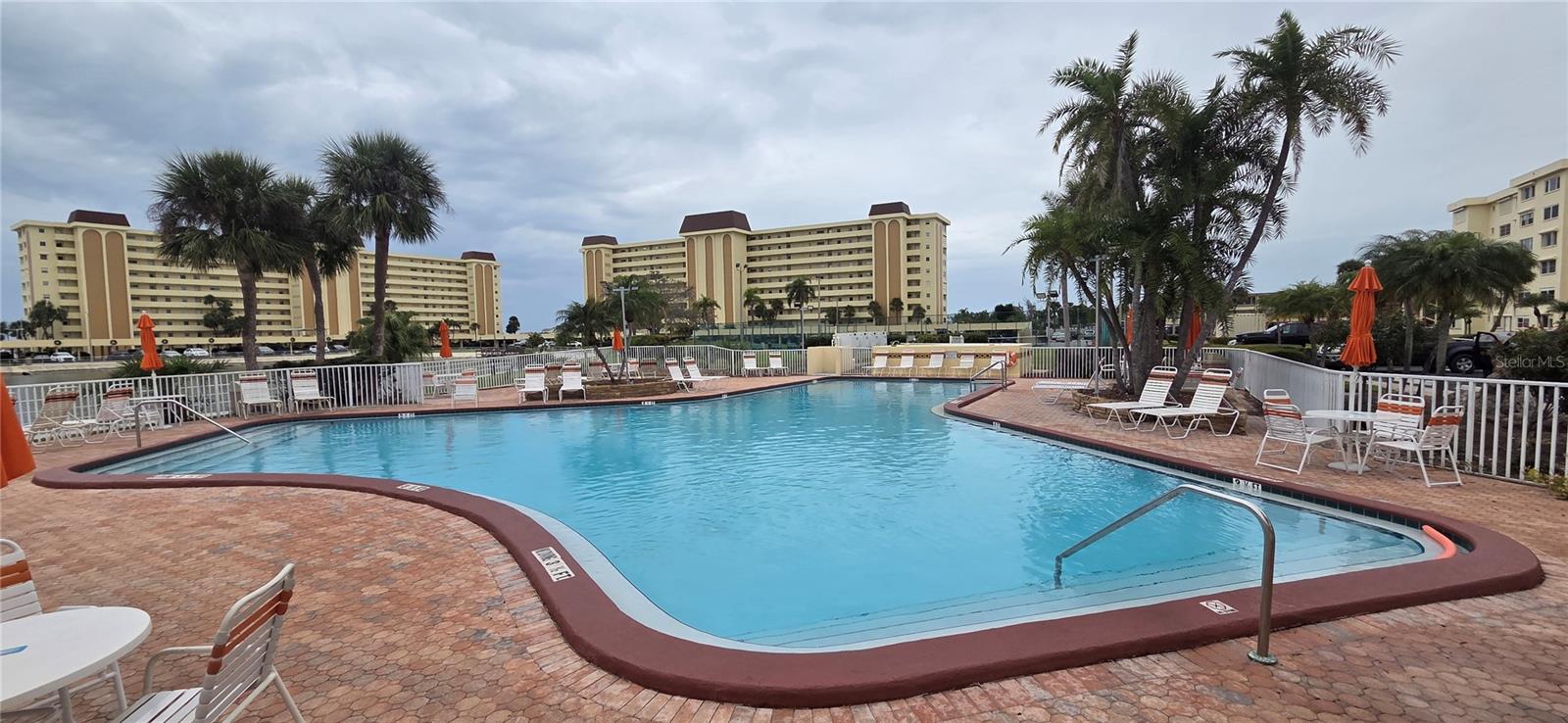 WASHINGTON TOWERS THE CONDO - Residential