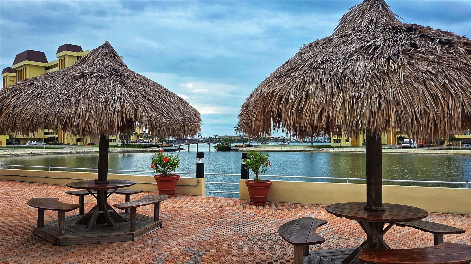 WASHINGTON TOWERS THE CONDO - Residential