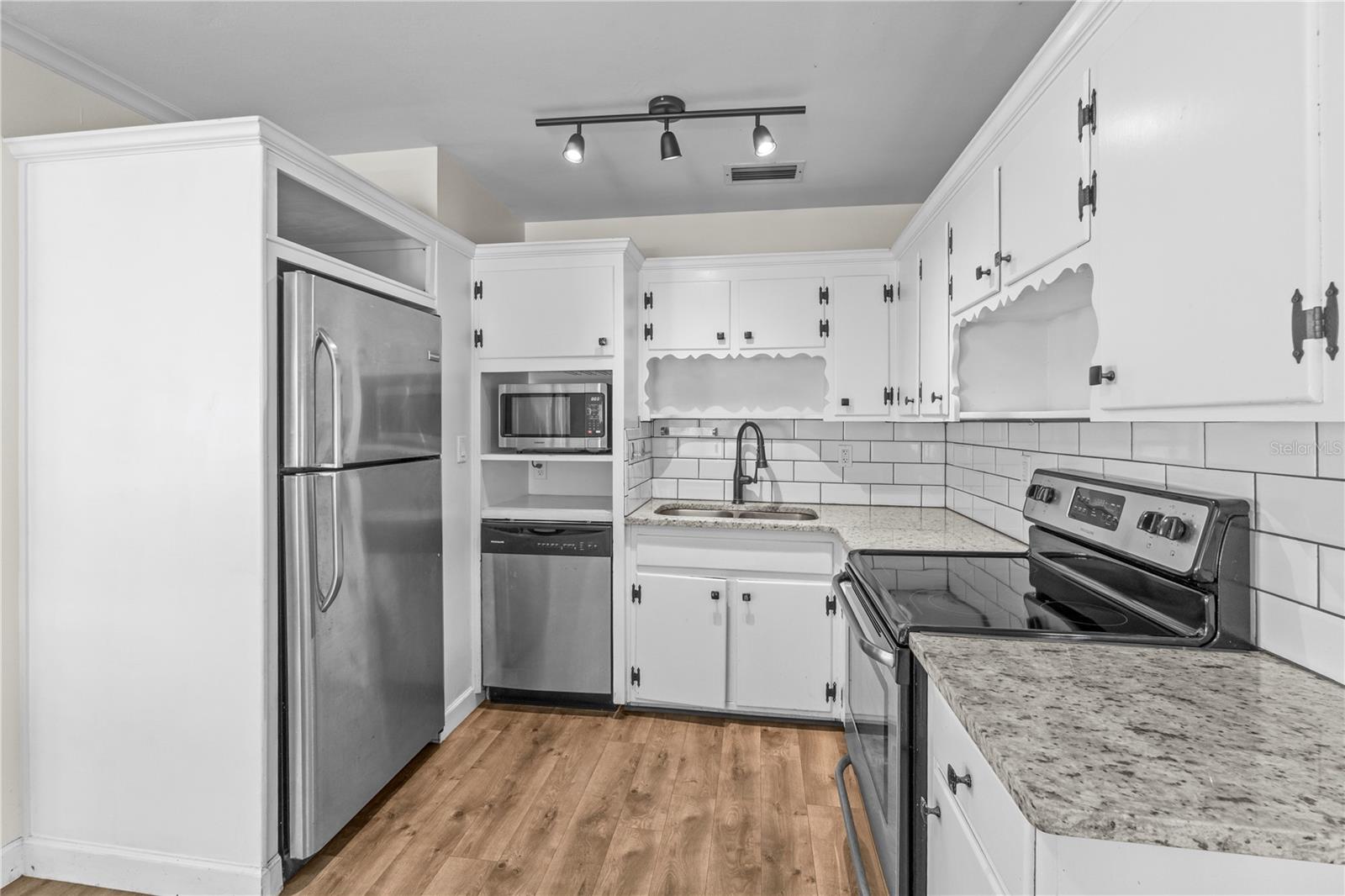 SOUTHERN PINES - Residential