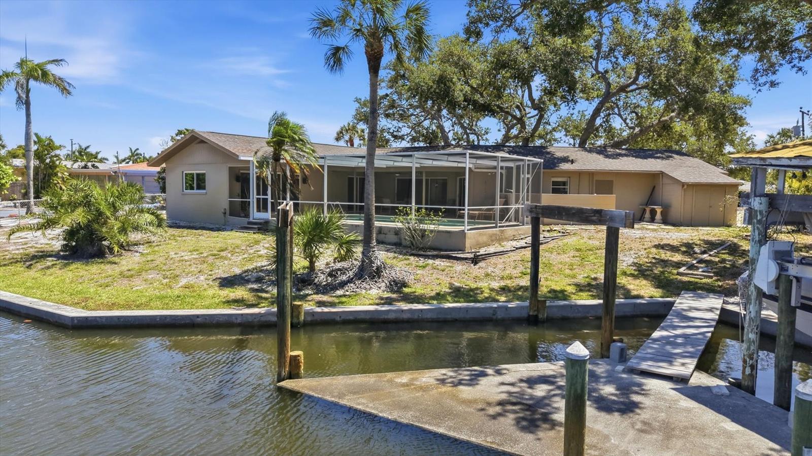 SARA SANDS - Residential
