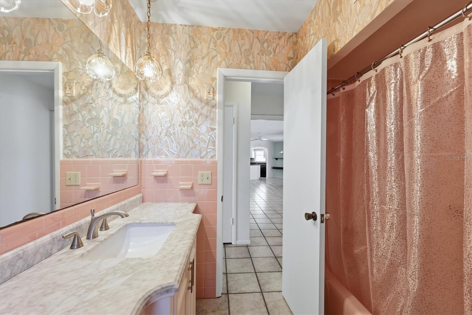SARA SANDS - Residential