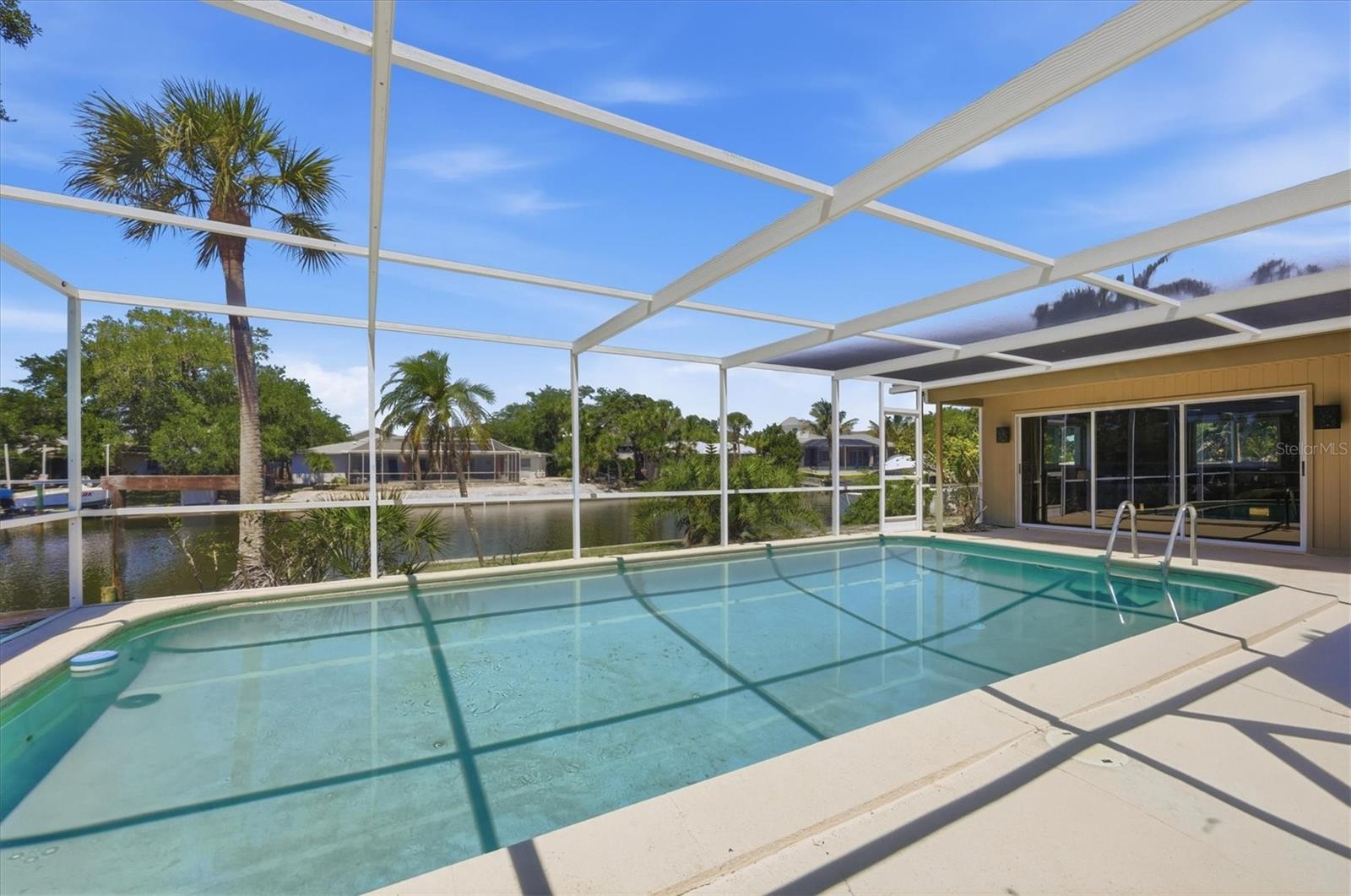 SARA SANDS - Residential