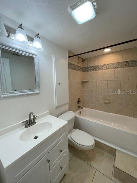 Country Club Chalets - Residential Lease