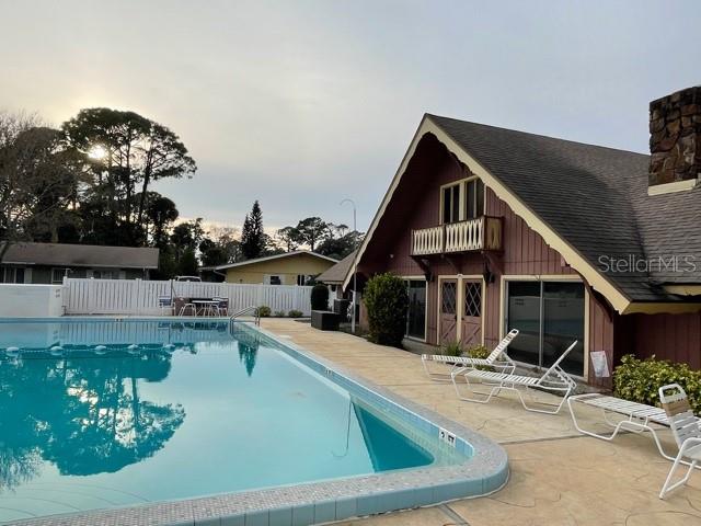 Country Club Chalets - Residential Lease