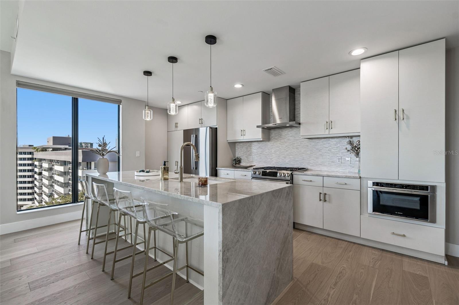 SALVADOR THE CONDO - Residential