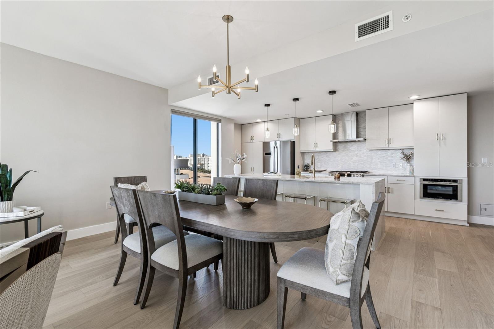 SALVADOR THE CONDO - Residential