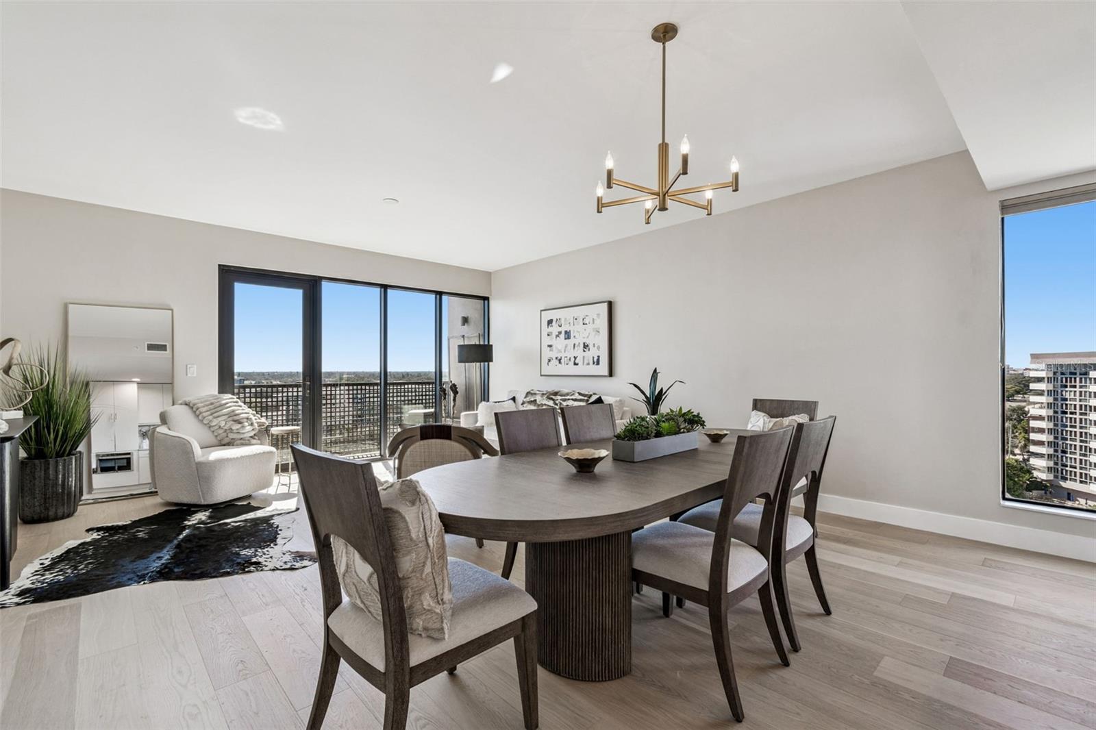 SALVADOR THE CONDO - Residential