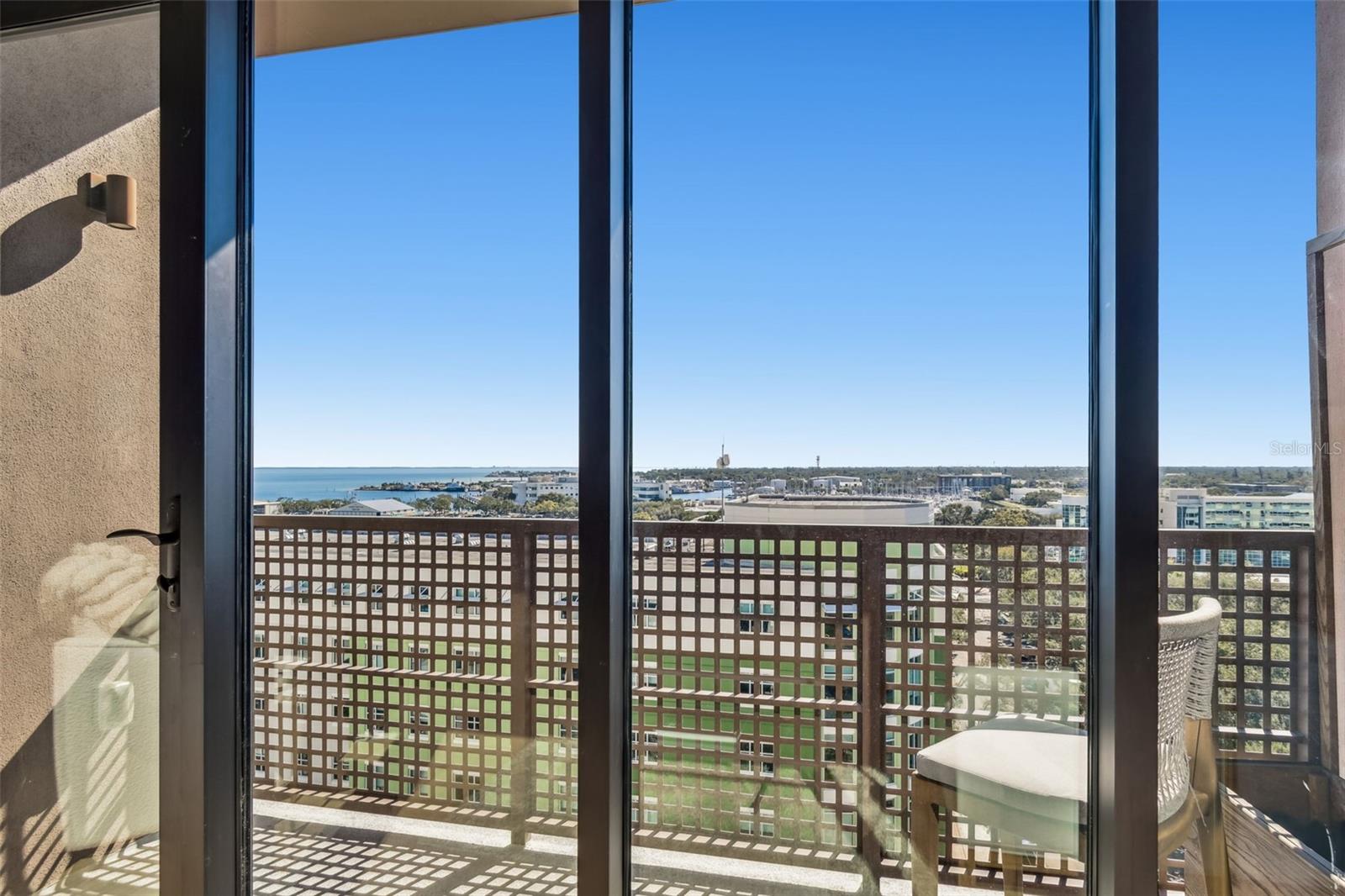 199 DALI BOULEVARD 1001