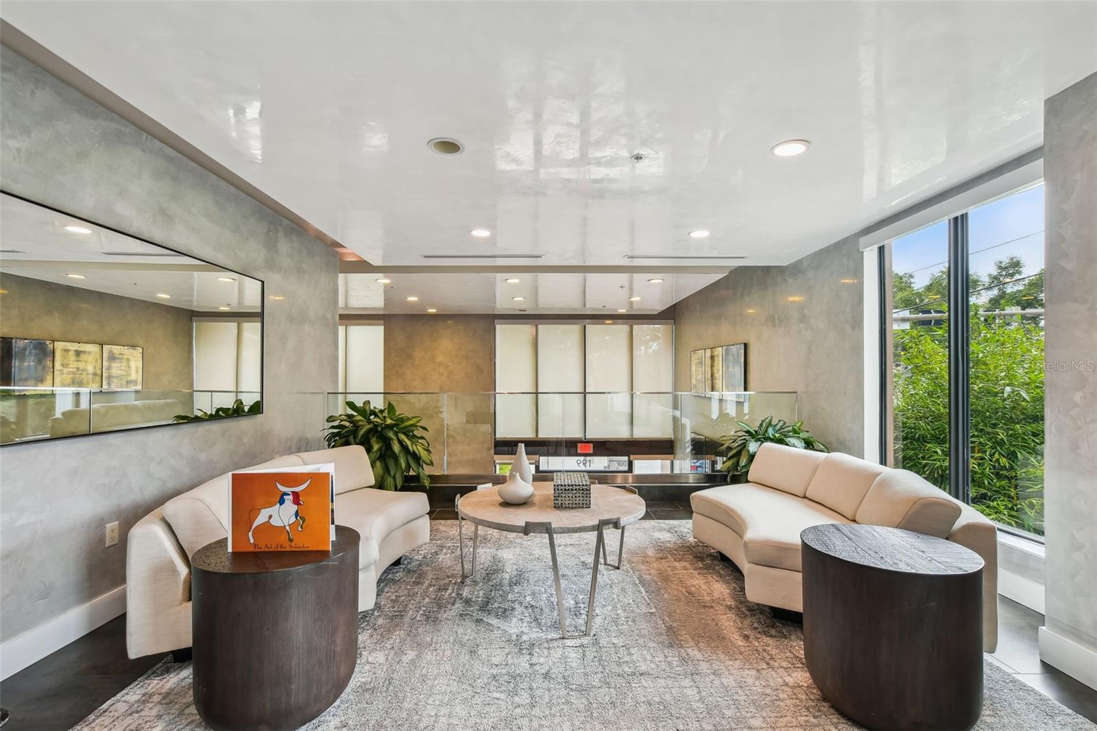 SALVADOR THE CONDO - Residential