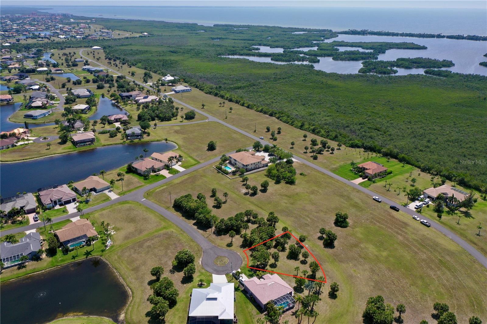 PUNTA GORDA ISLES SEC 21 - Land