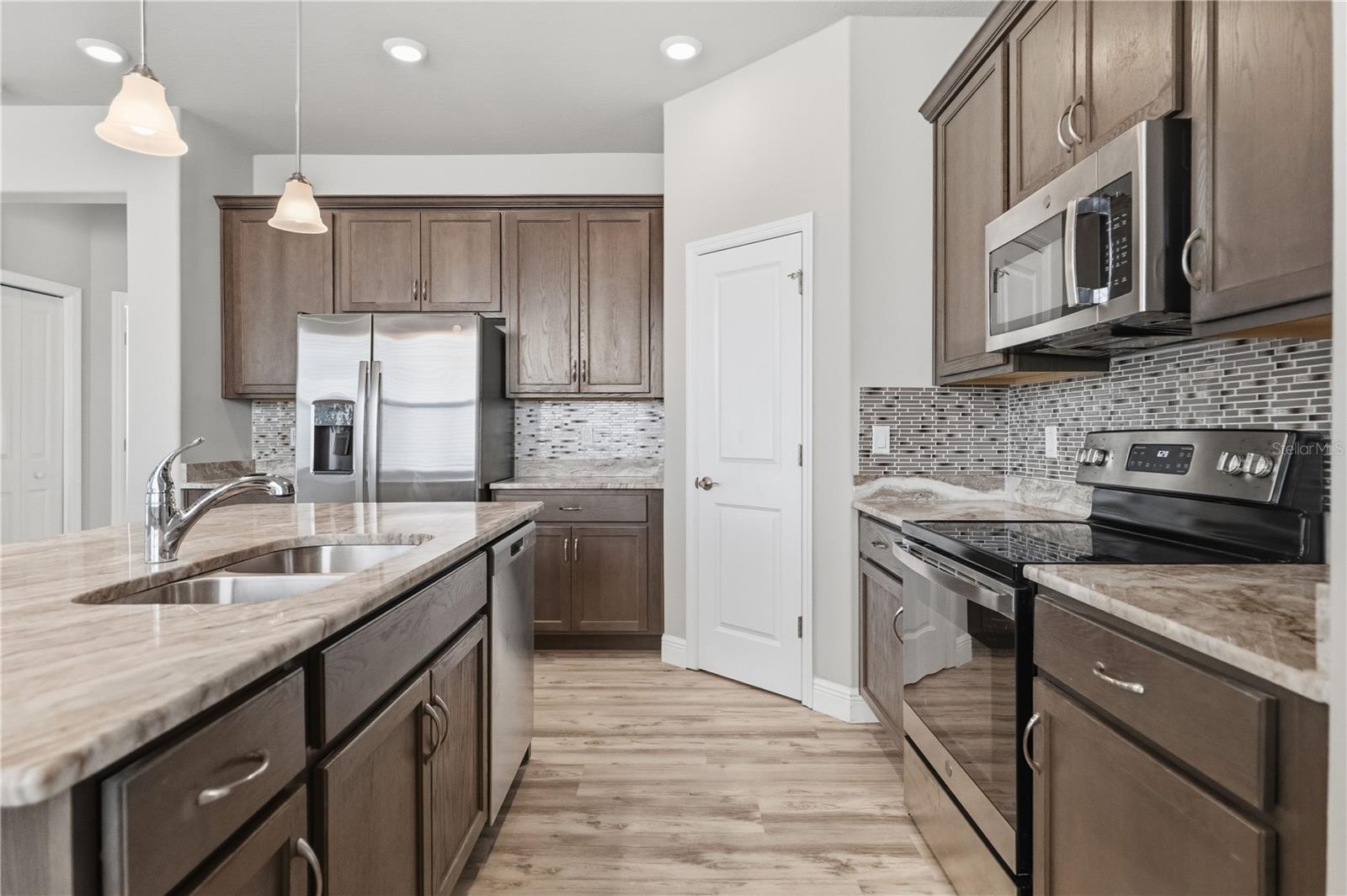 RIVER BEND VILLAGE - Residential