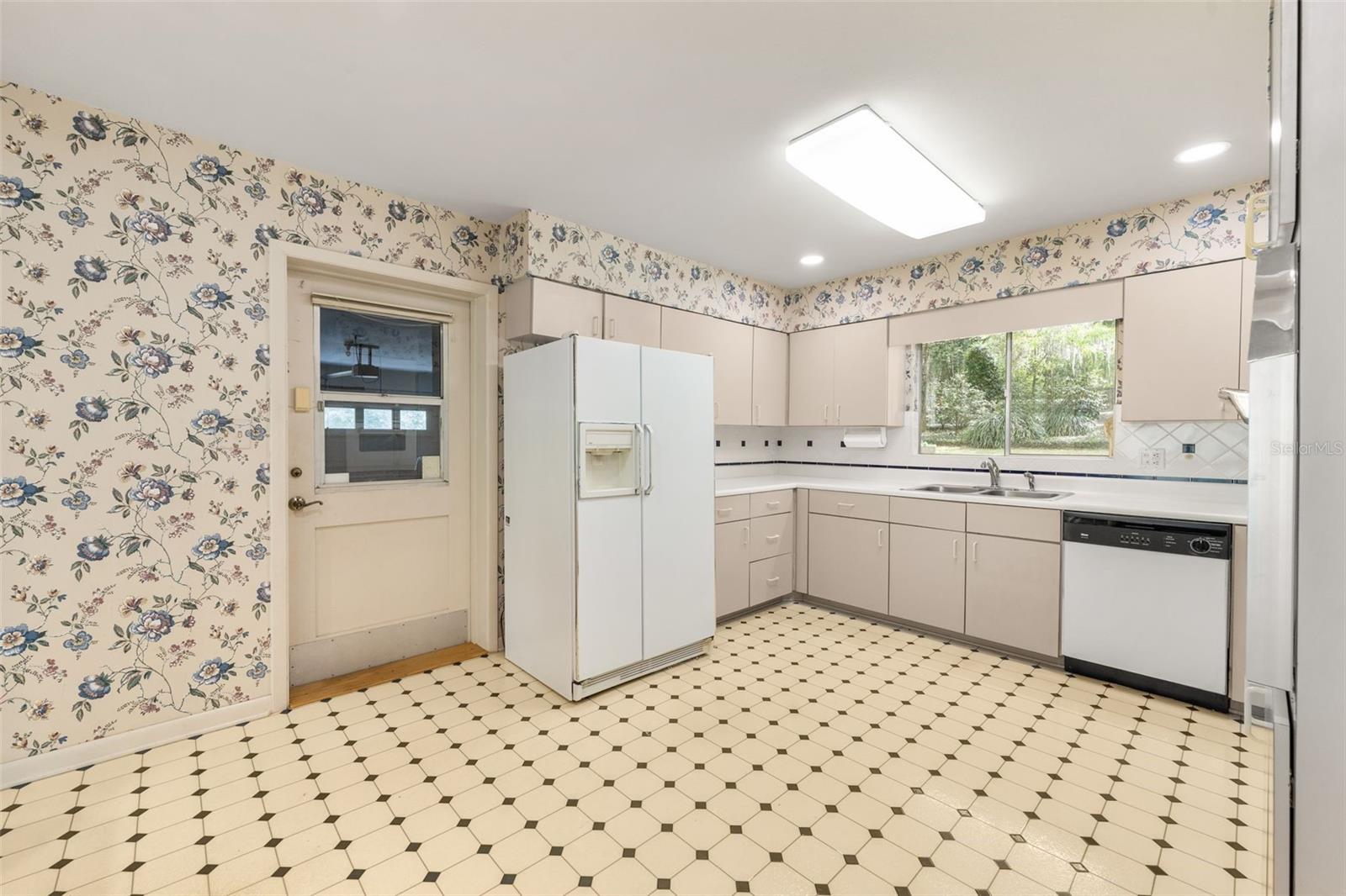 CLINCH GRANT D L - Residential