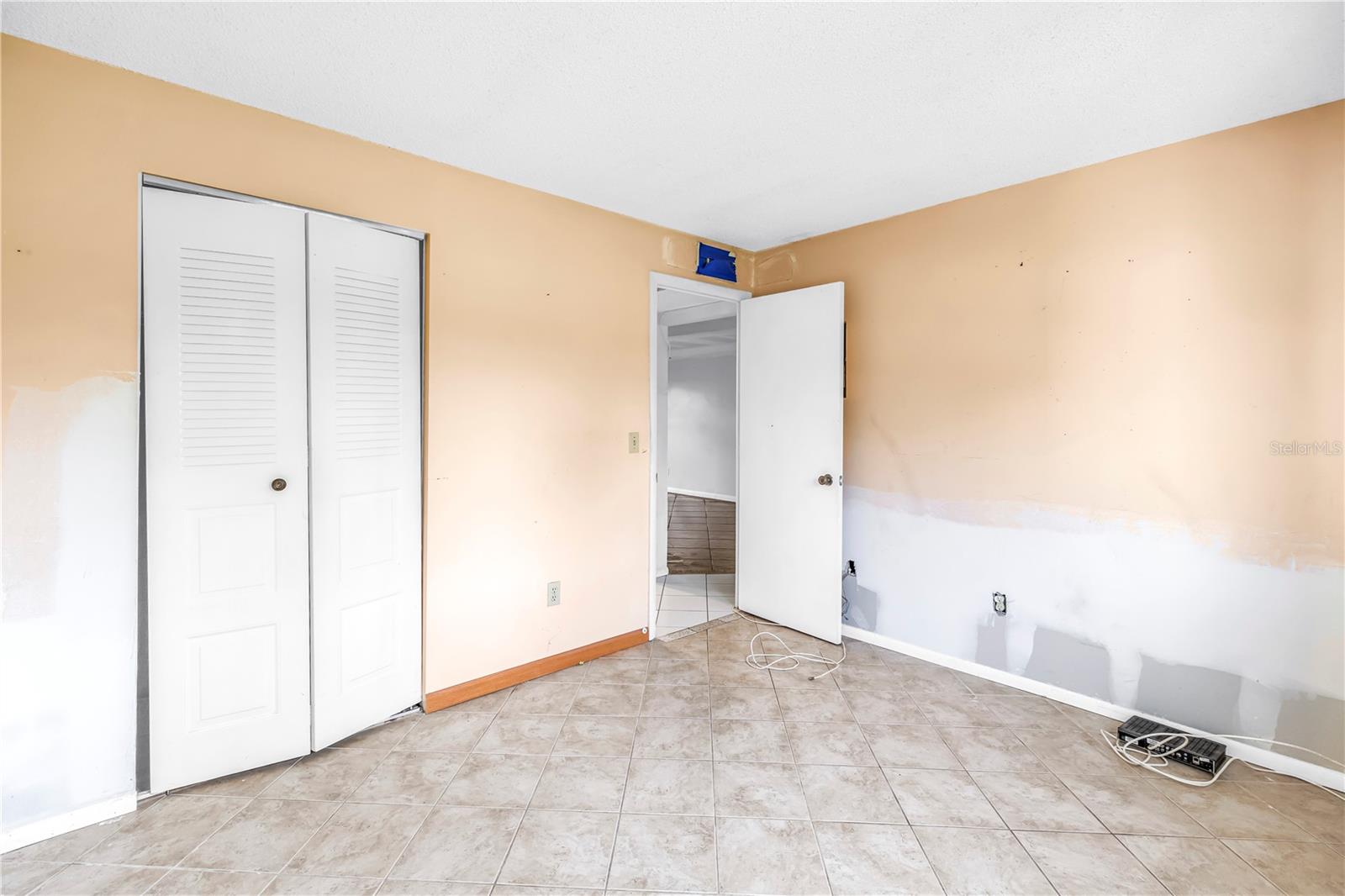 LAKES VILLAS CONDO I - Residential