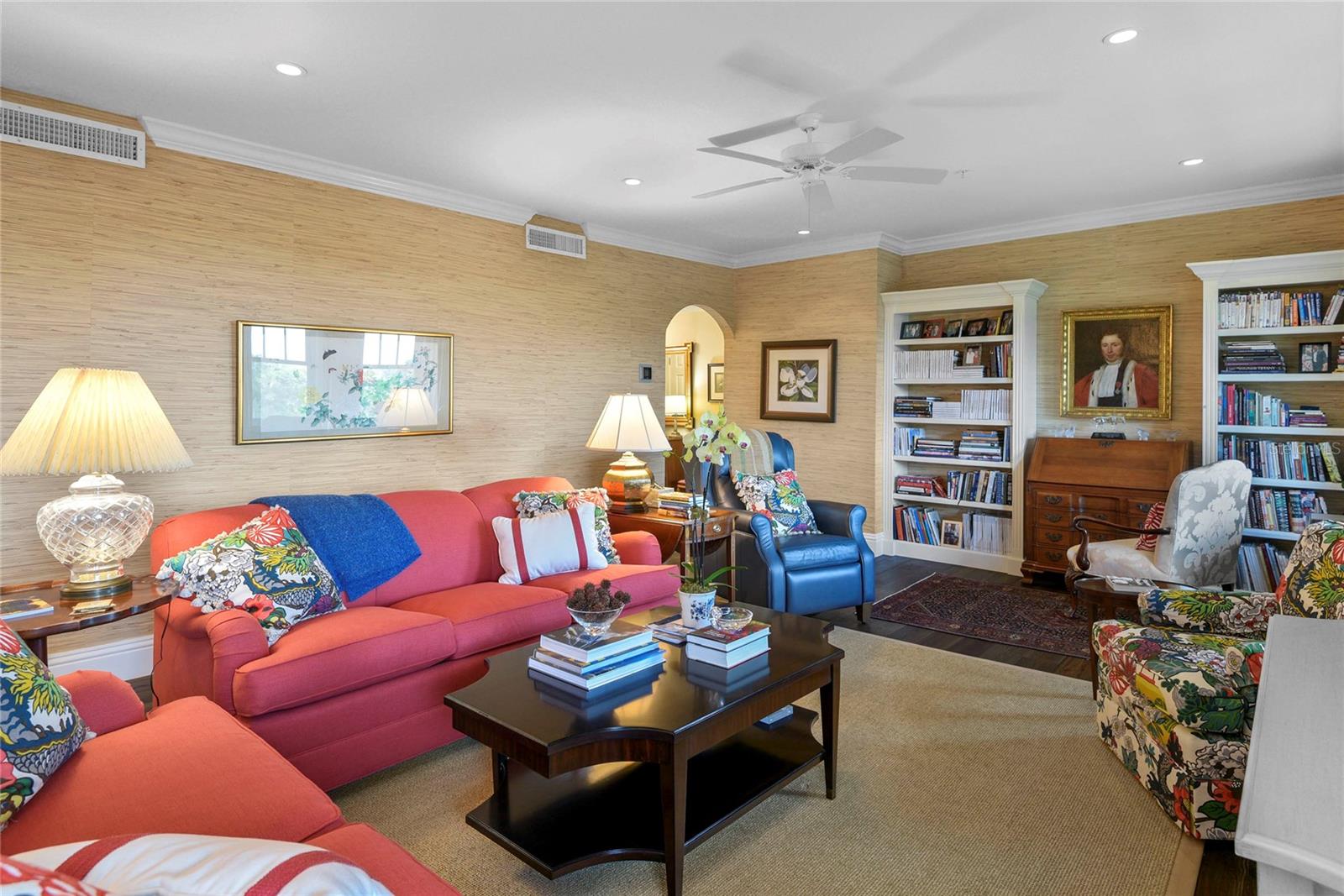 1600 ALABAMA DRIVE 402