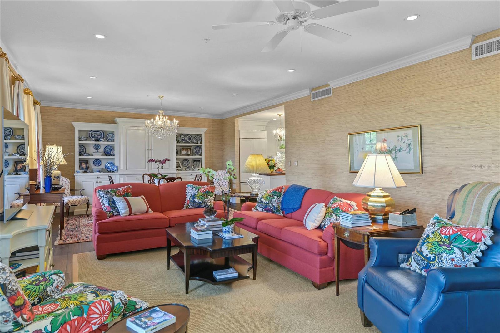 1600 ALABAMA DRIVE 402