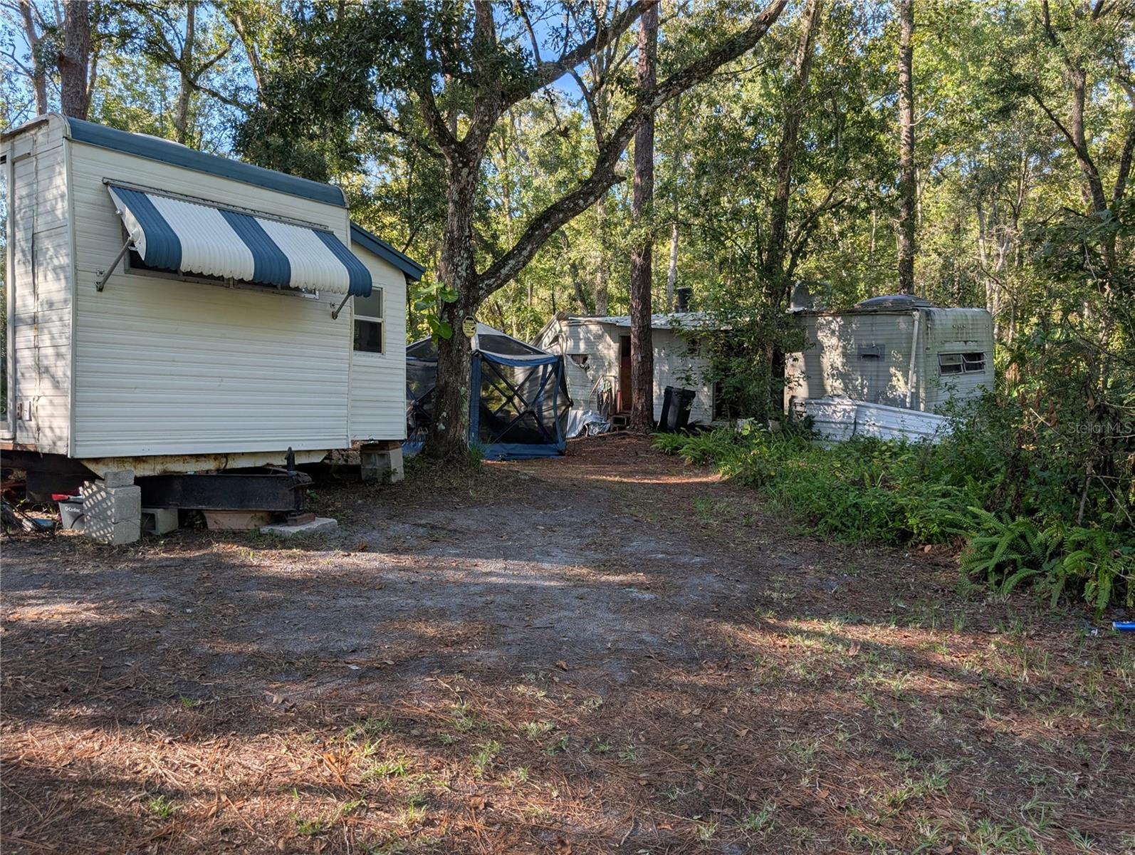 MOON LAKE ESTATES - Land