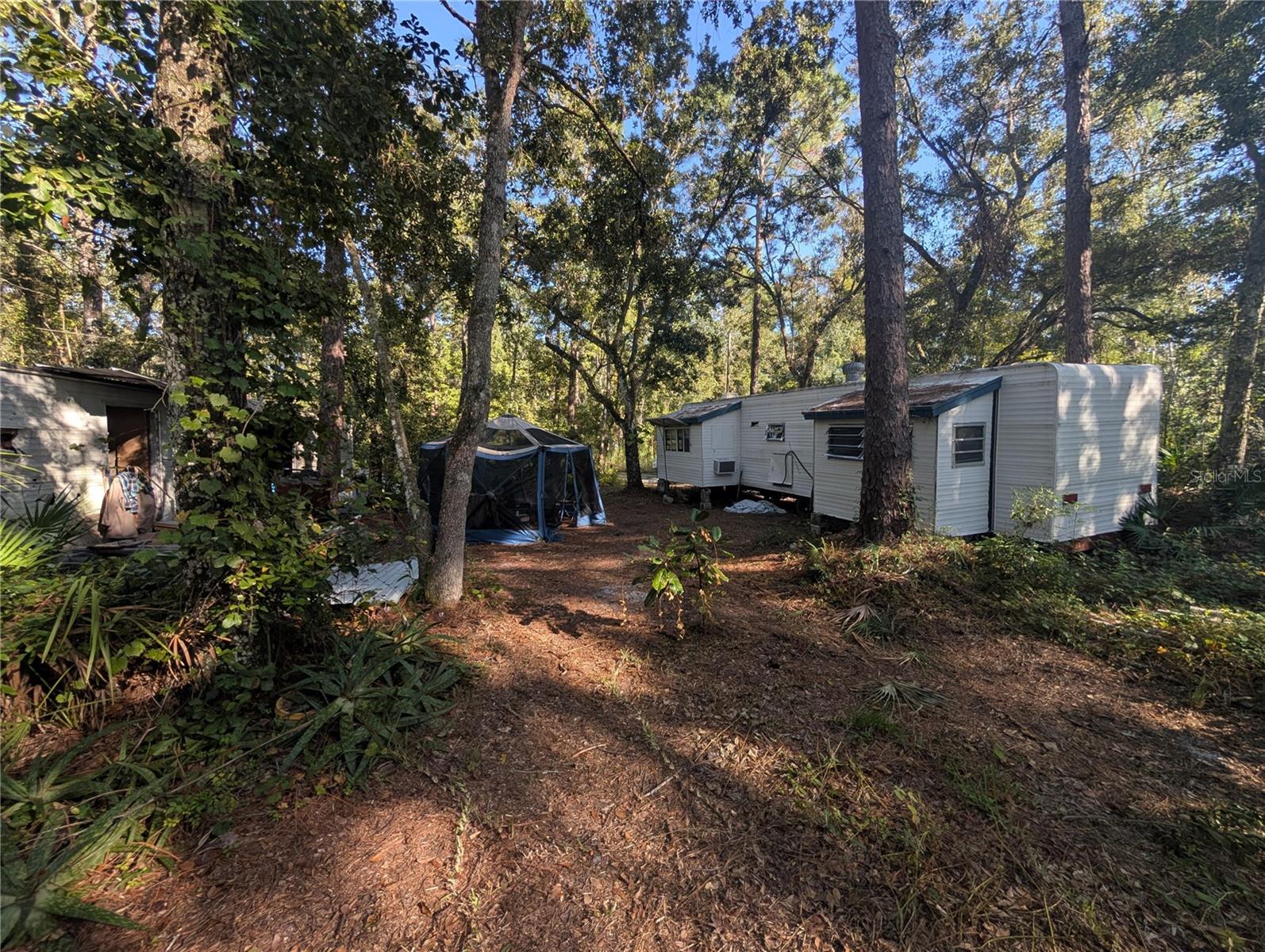 MOON LAKE ESTATES - Land