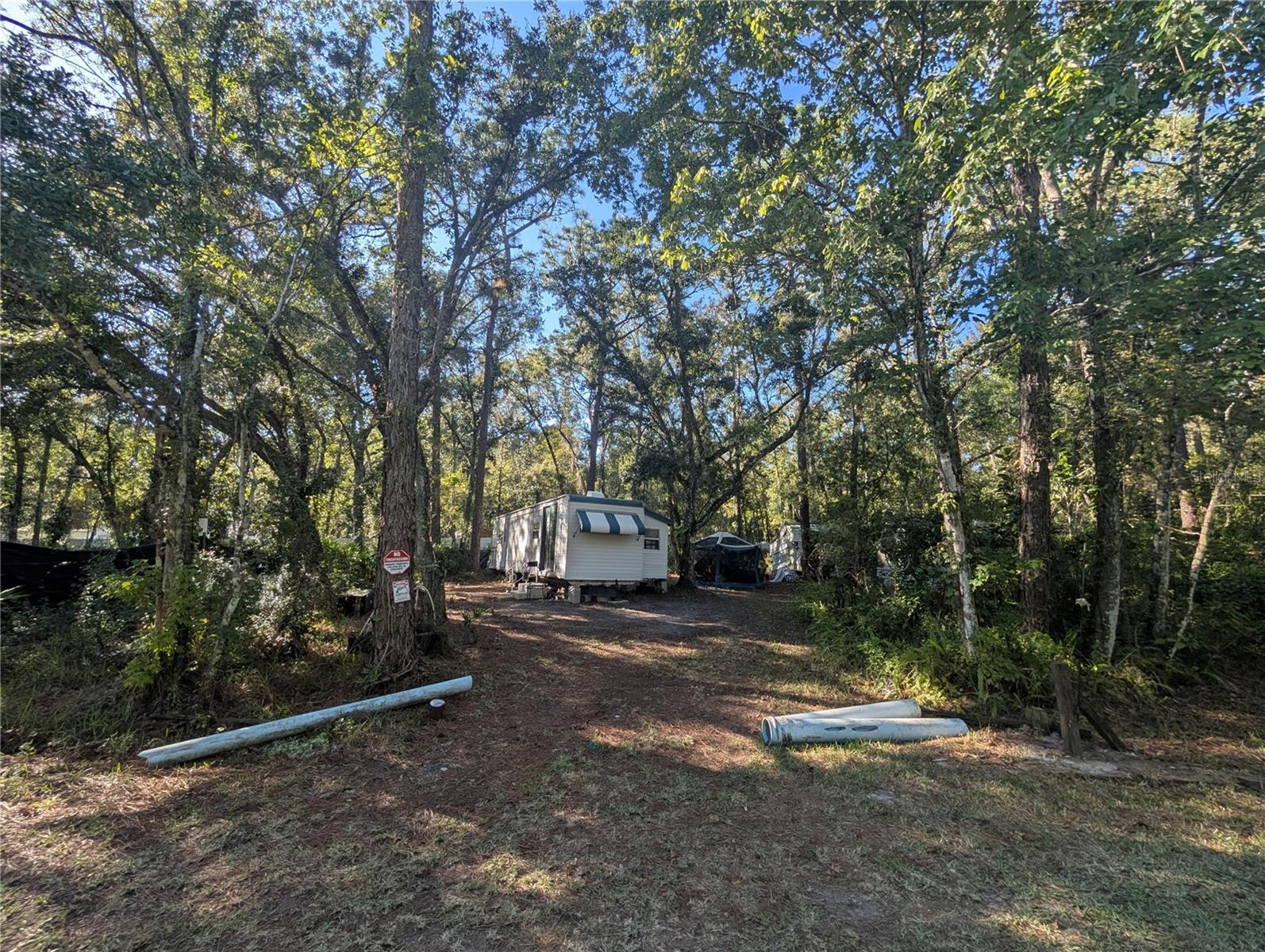 MOON LAKE ESTATES - Land