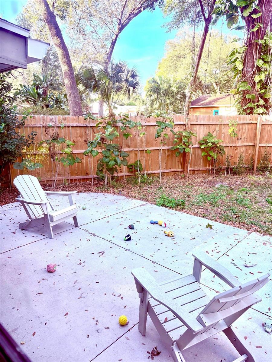 LAKE FOREST SUB - Residential