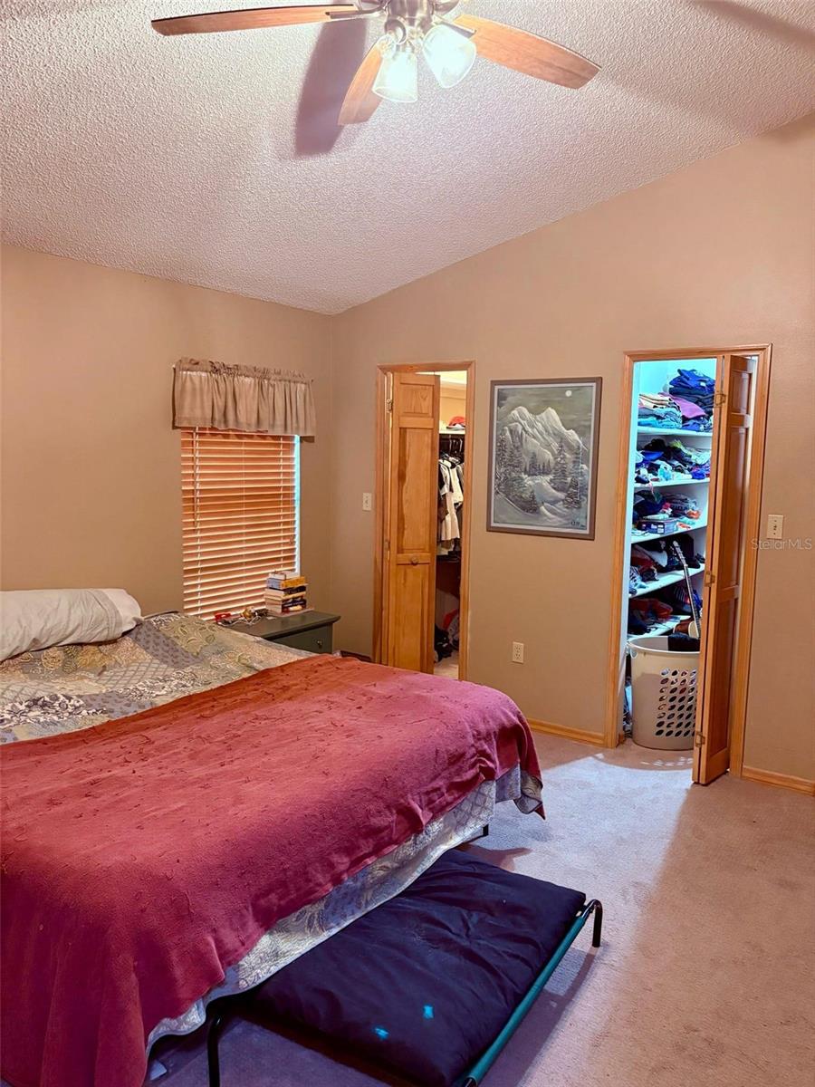 LAKE FOREST SUB - Residential