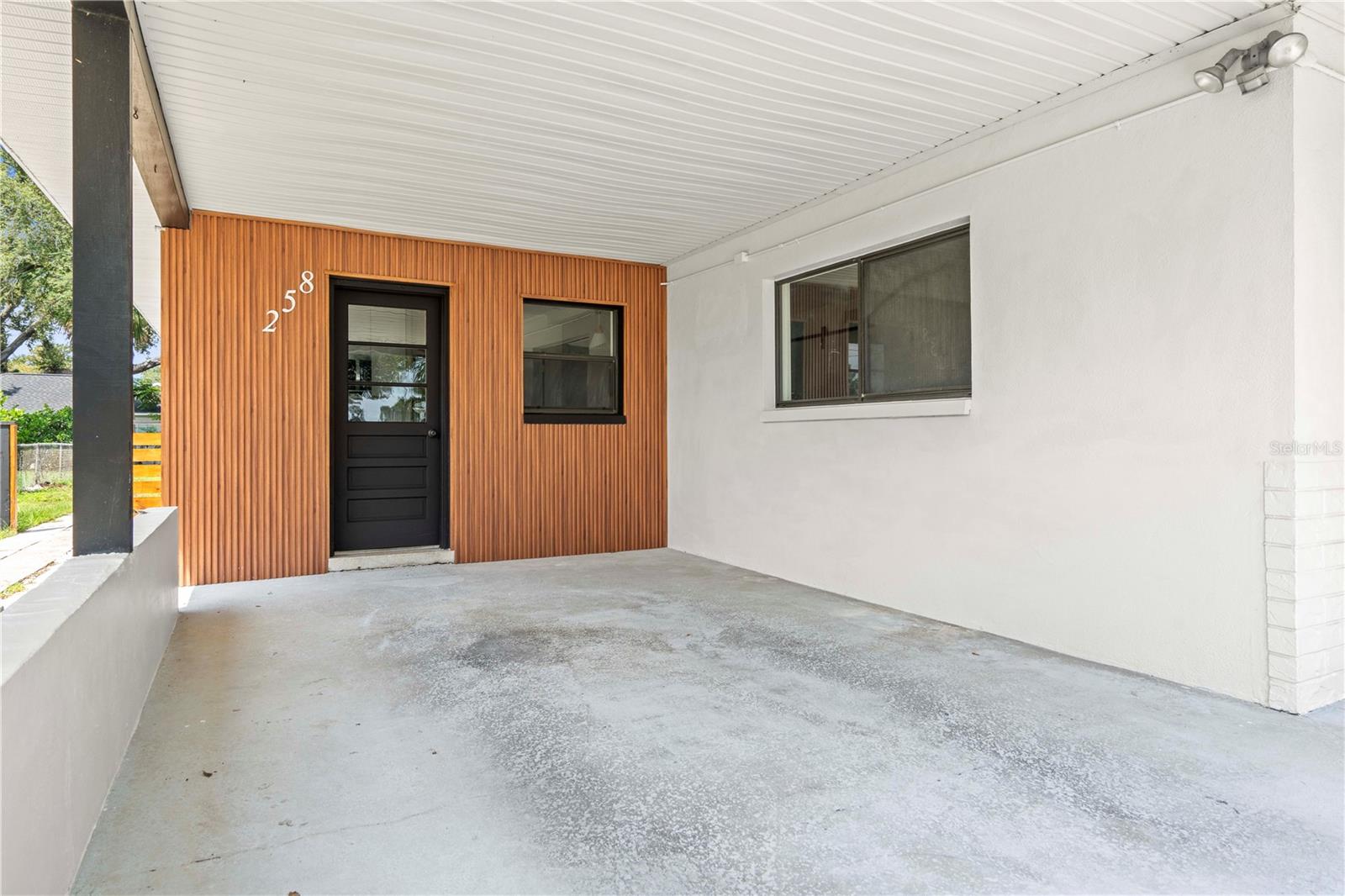 258 TEMPLE LANE