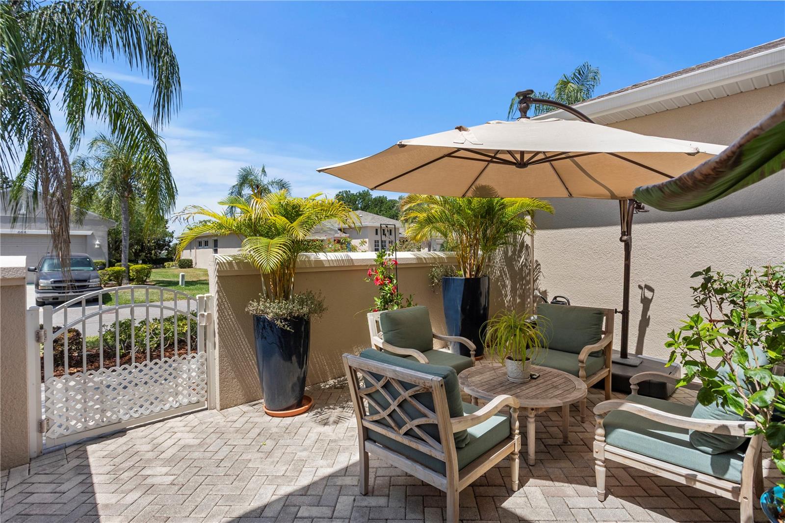 MAPLEWOOD CONDO - Residential