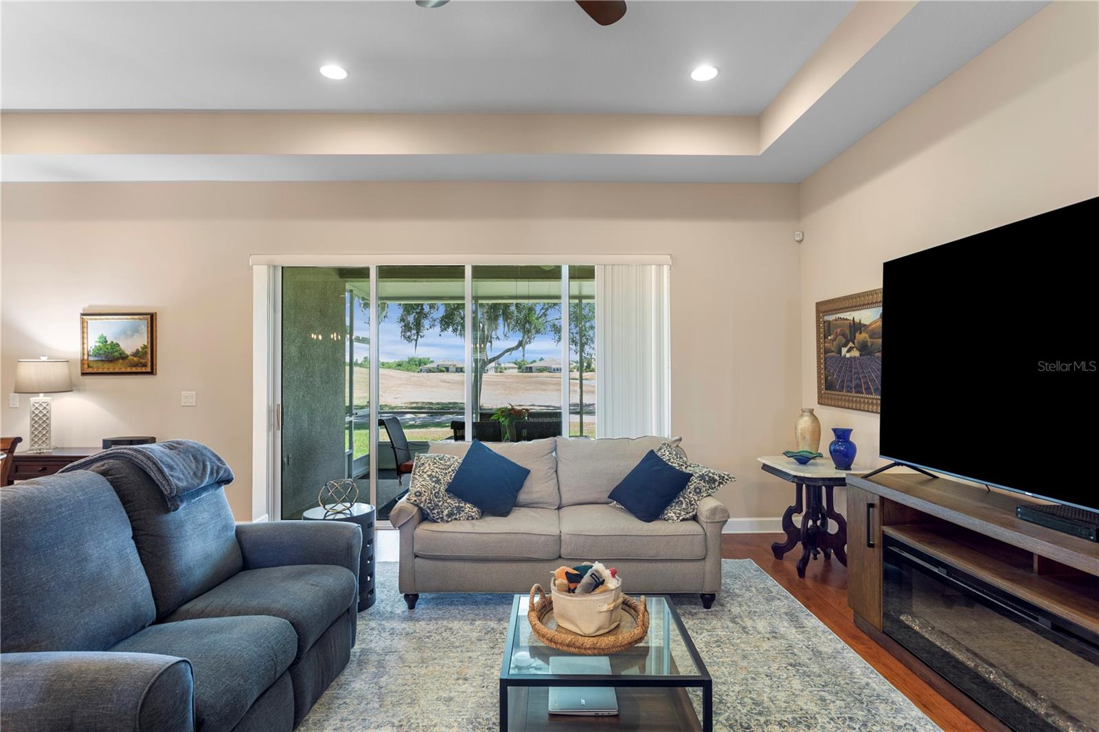 MAPLEWOOD CONDO - Residential