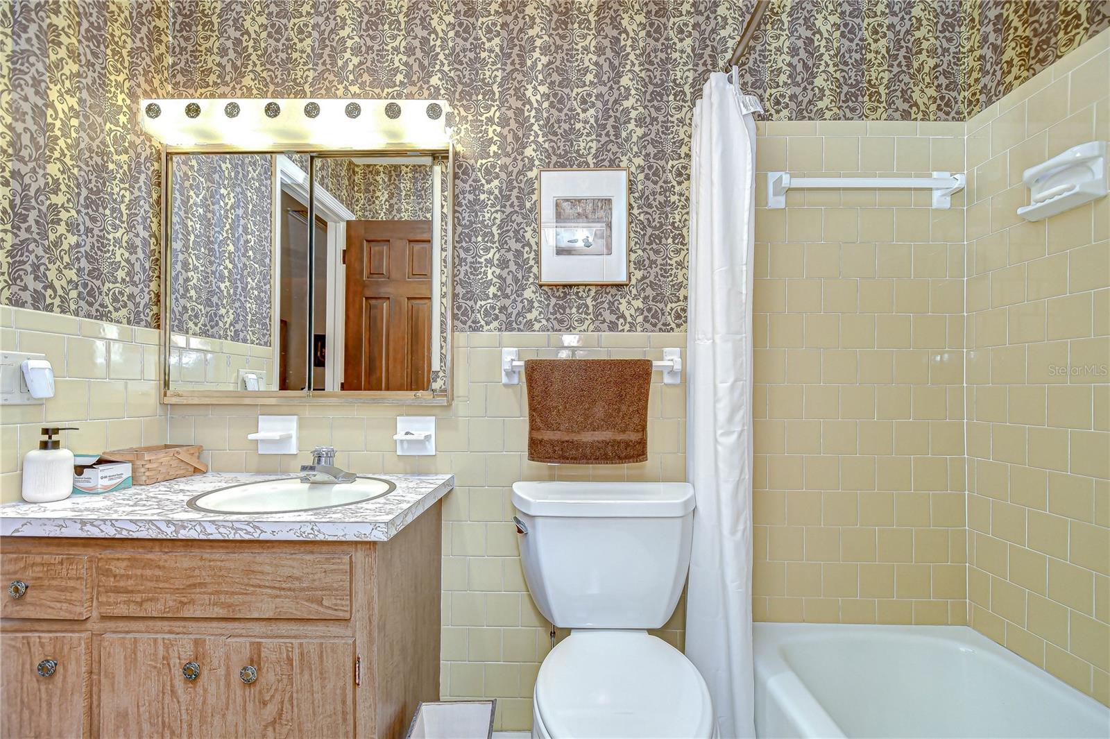 HICKORY HIGHLANDS - Residential