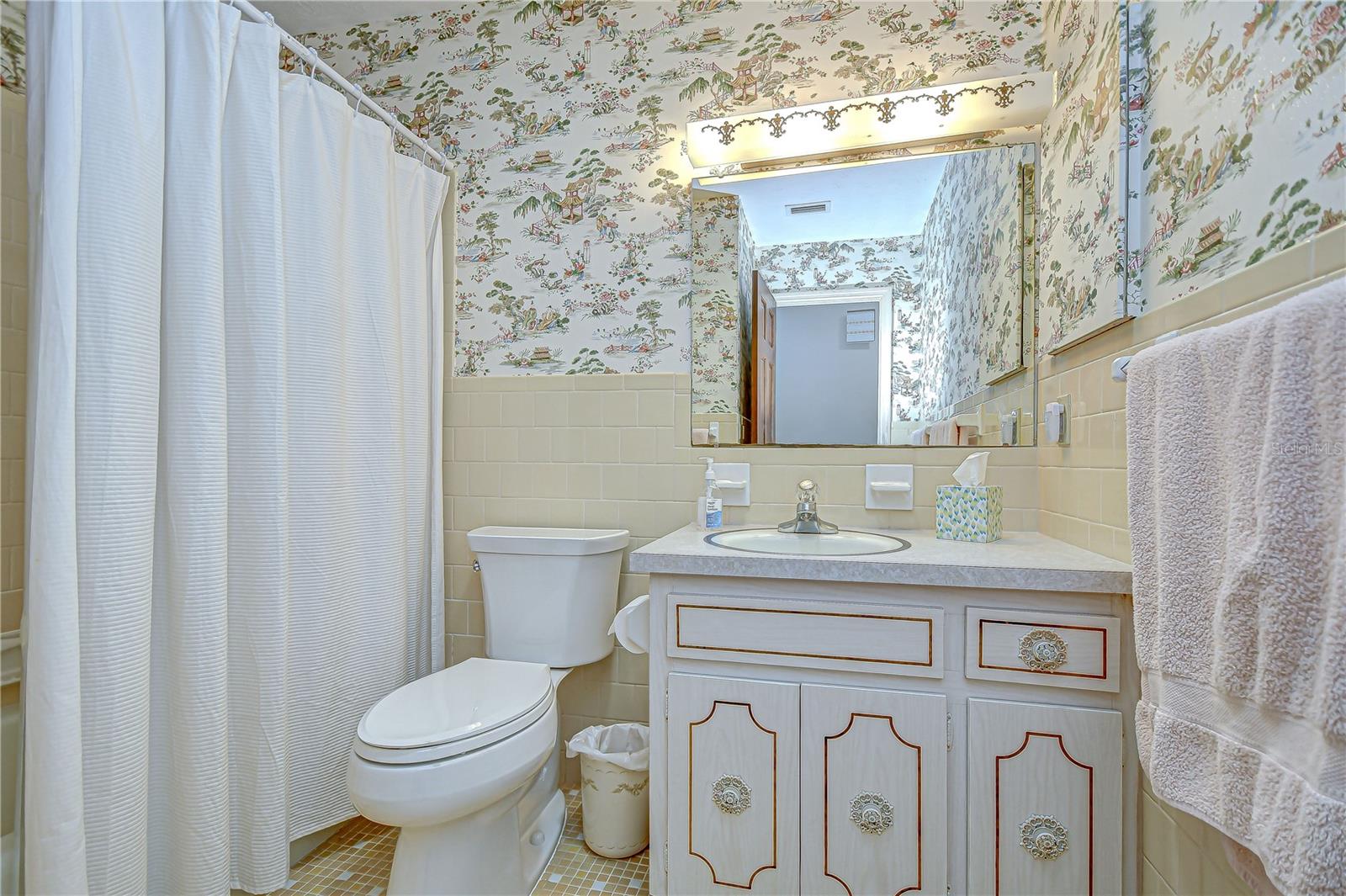 HICKORY HIGHLANDS - Residential