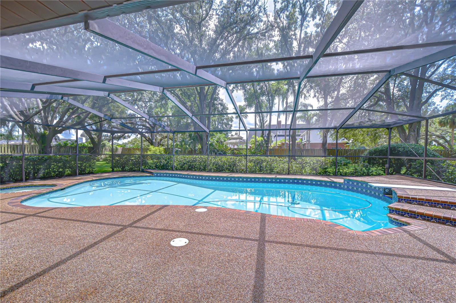 HICKORY HIGHLANDS - Residential