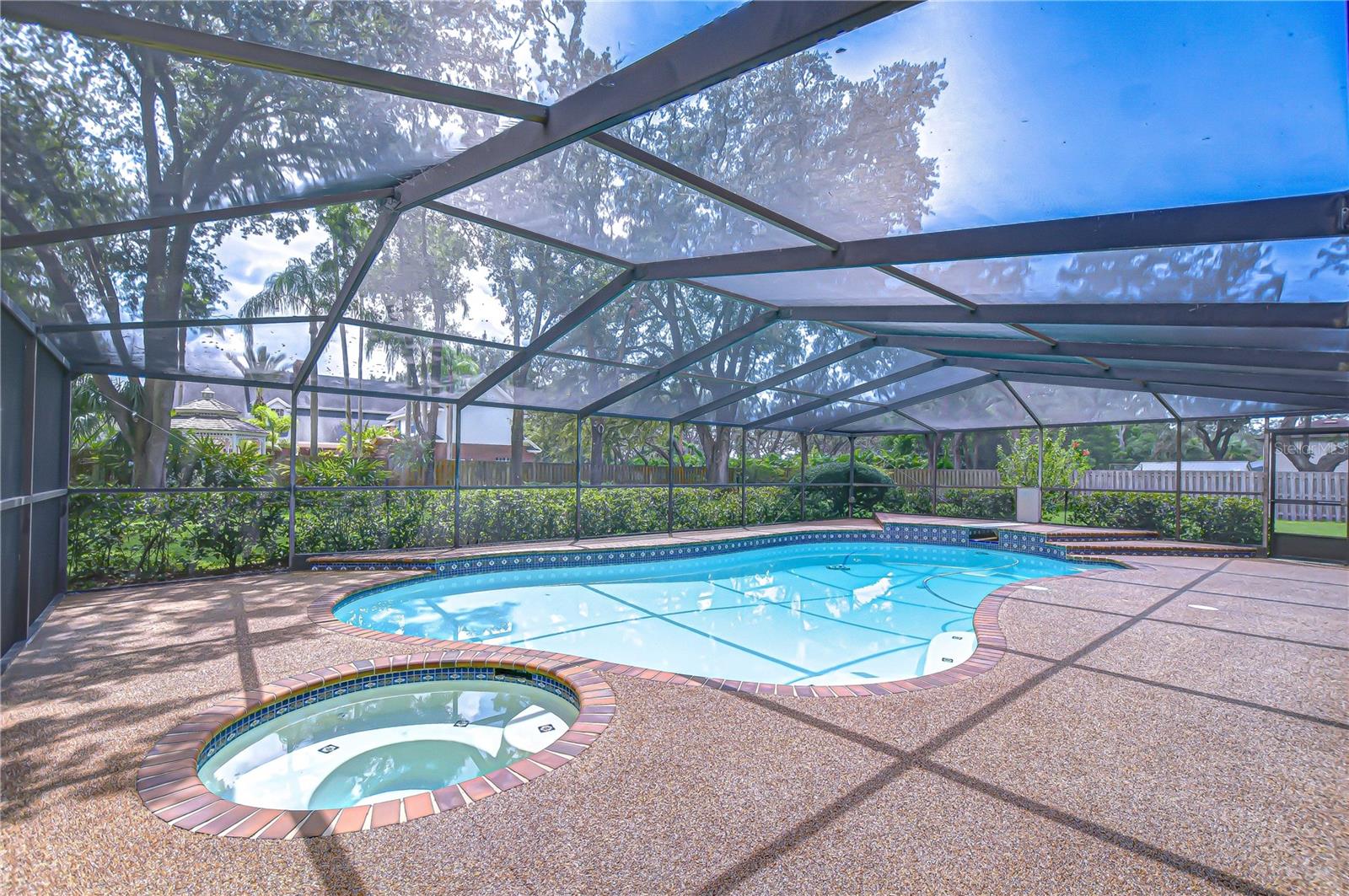 HICKORY HIGHLANDS - Residential