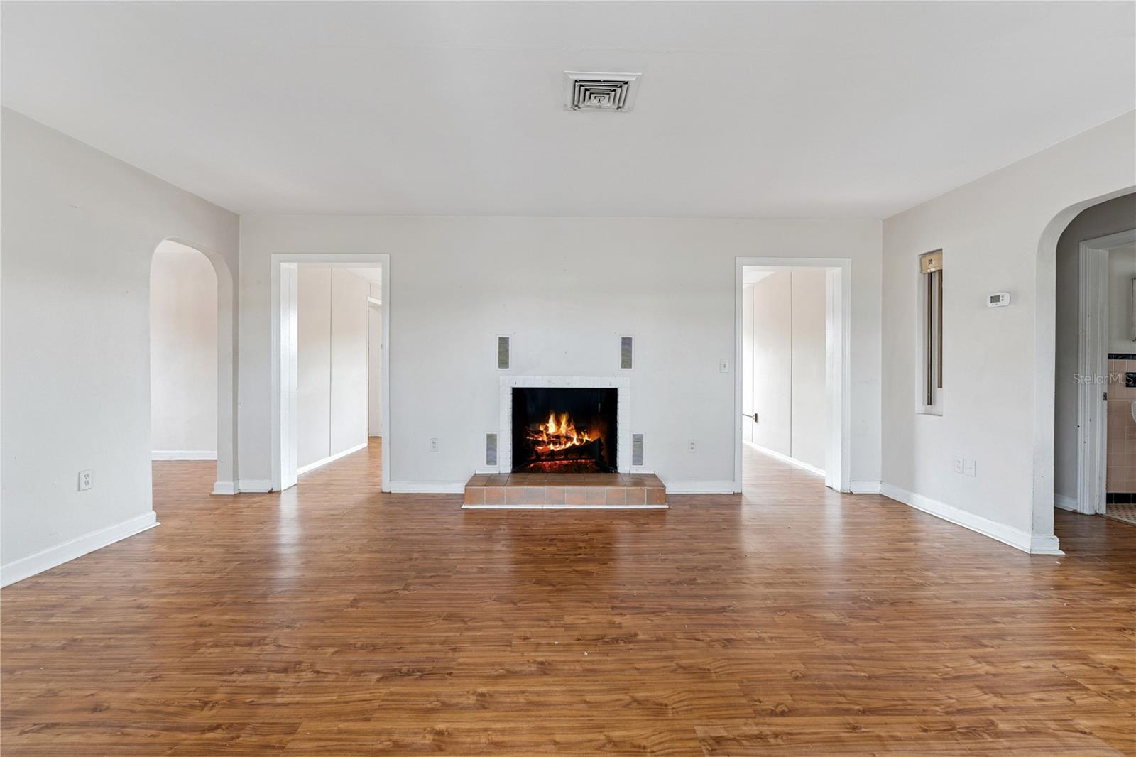 HUTCHINSON ADD - Residential