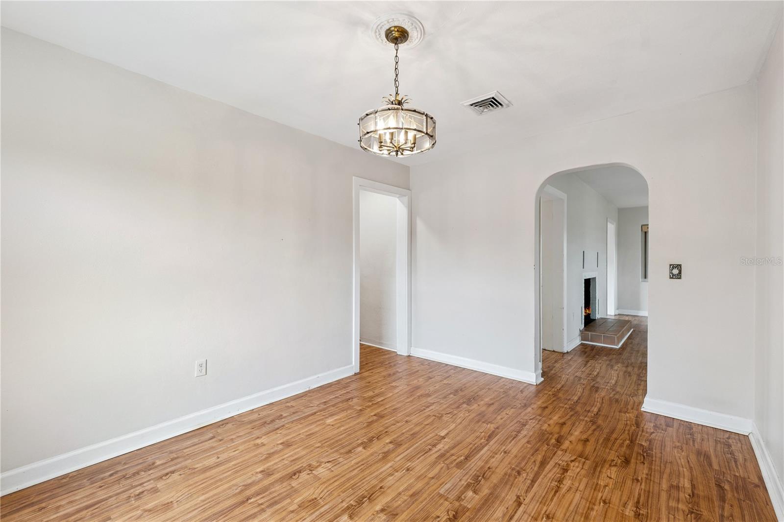 HUTCHINSON ADD - Residential