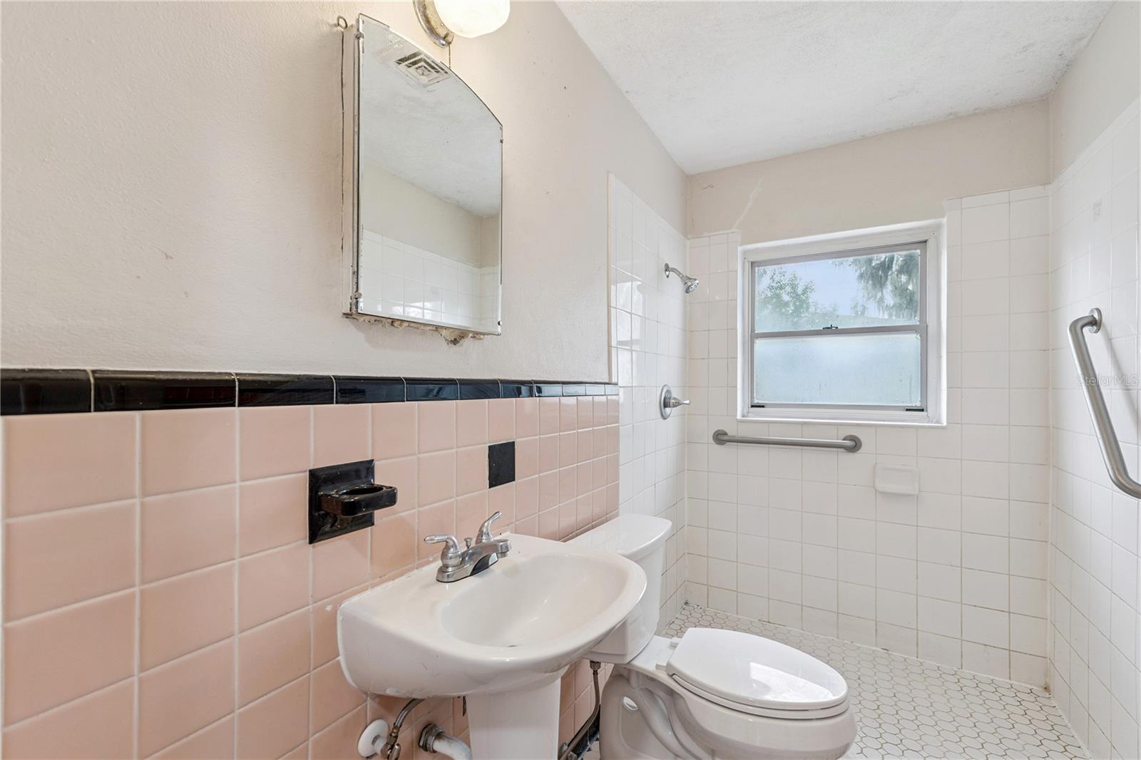 HUTCHINSON ADD - Residential