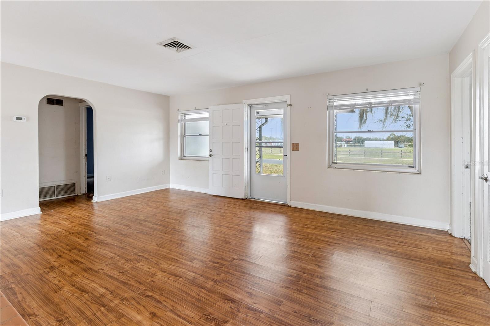 HUTCHINSON ADD - Residential