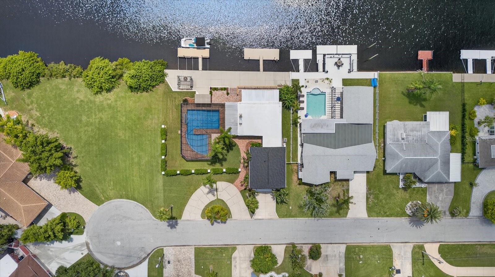 FLOR A MAR - Residential