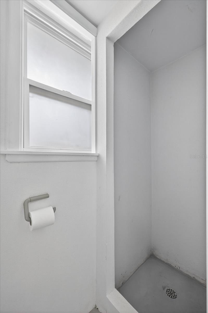 FLOR A MAR - Residential