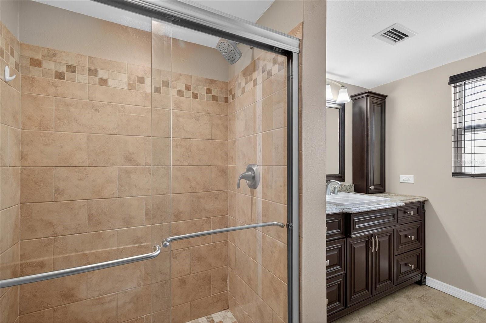 FLOR A MAR - Residential