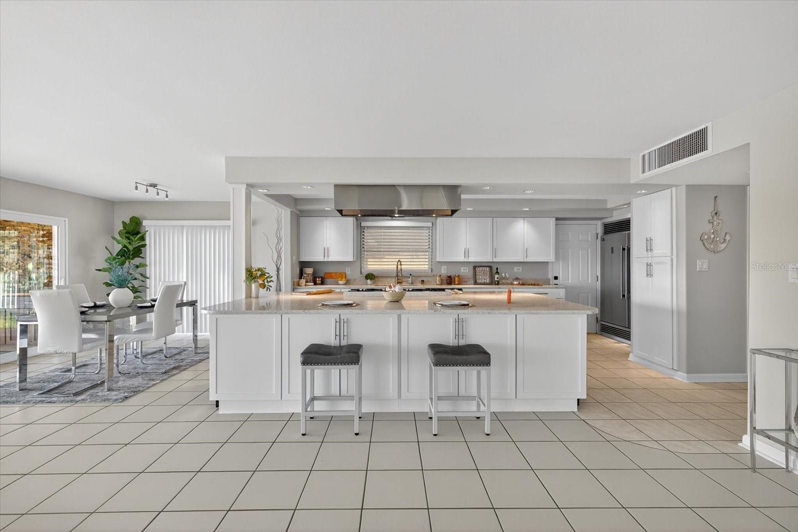 FLOR A MAR - Residential