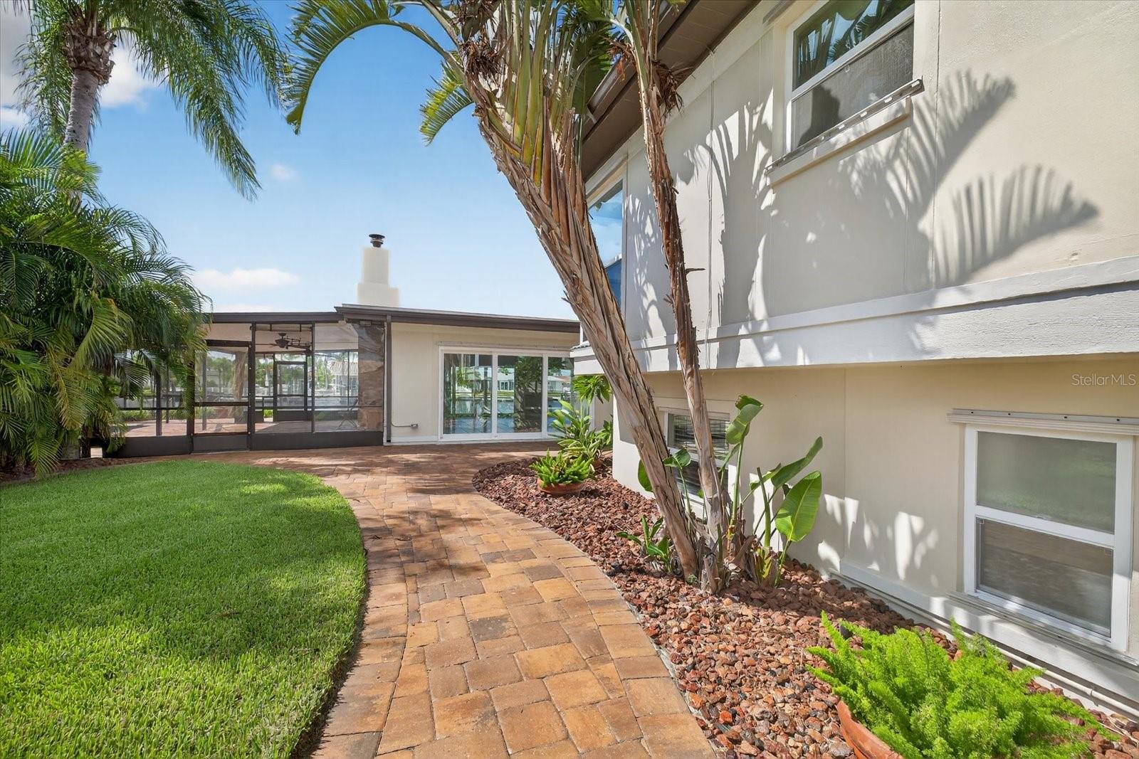 FLOR A MAR - Residential