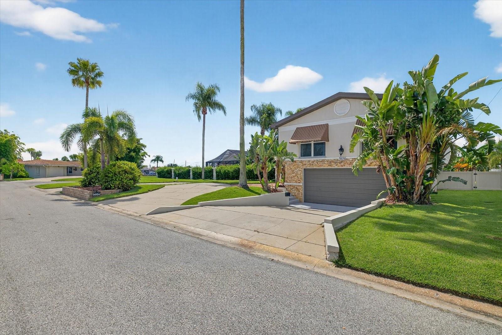 FLOR A MAR - Residential