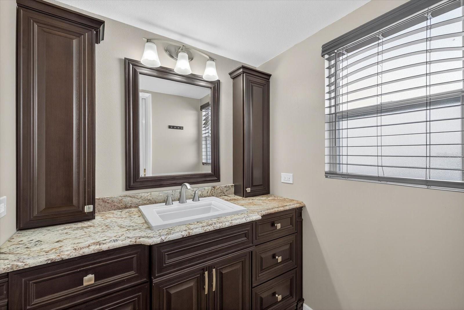 FLOR A MAR - Residential