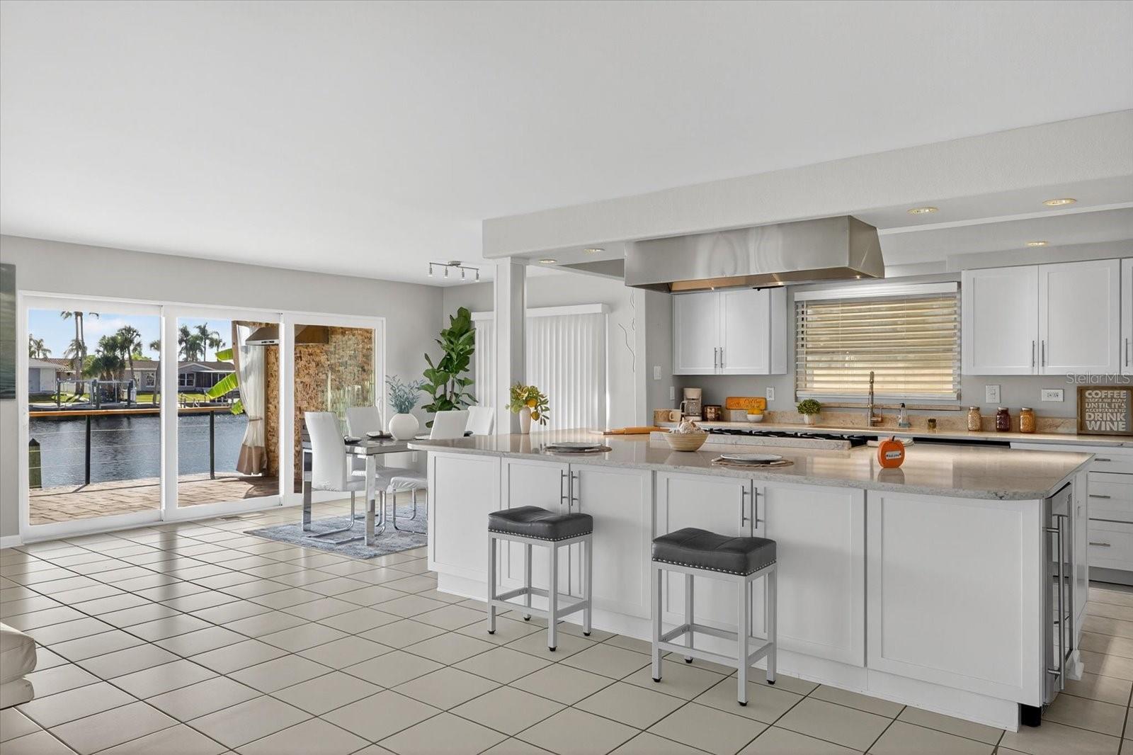 FLOR A MAR - Residential