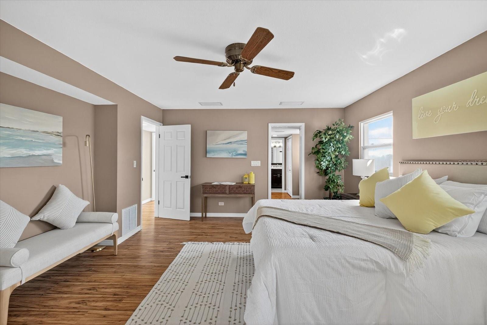 FLOR A MAR - Residential