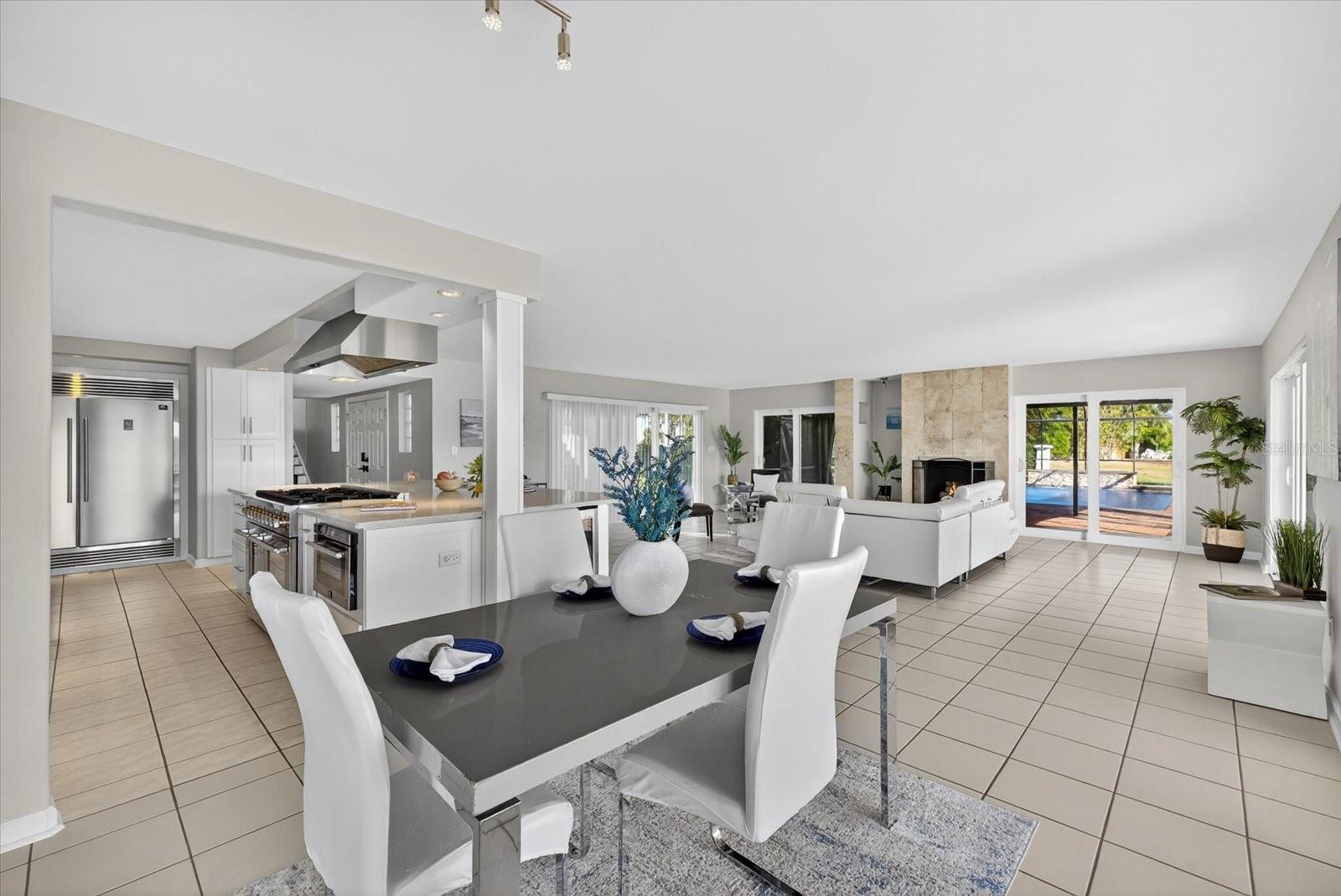 FLOR A MAR - Residential