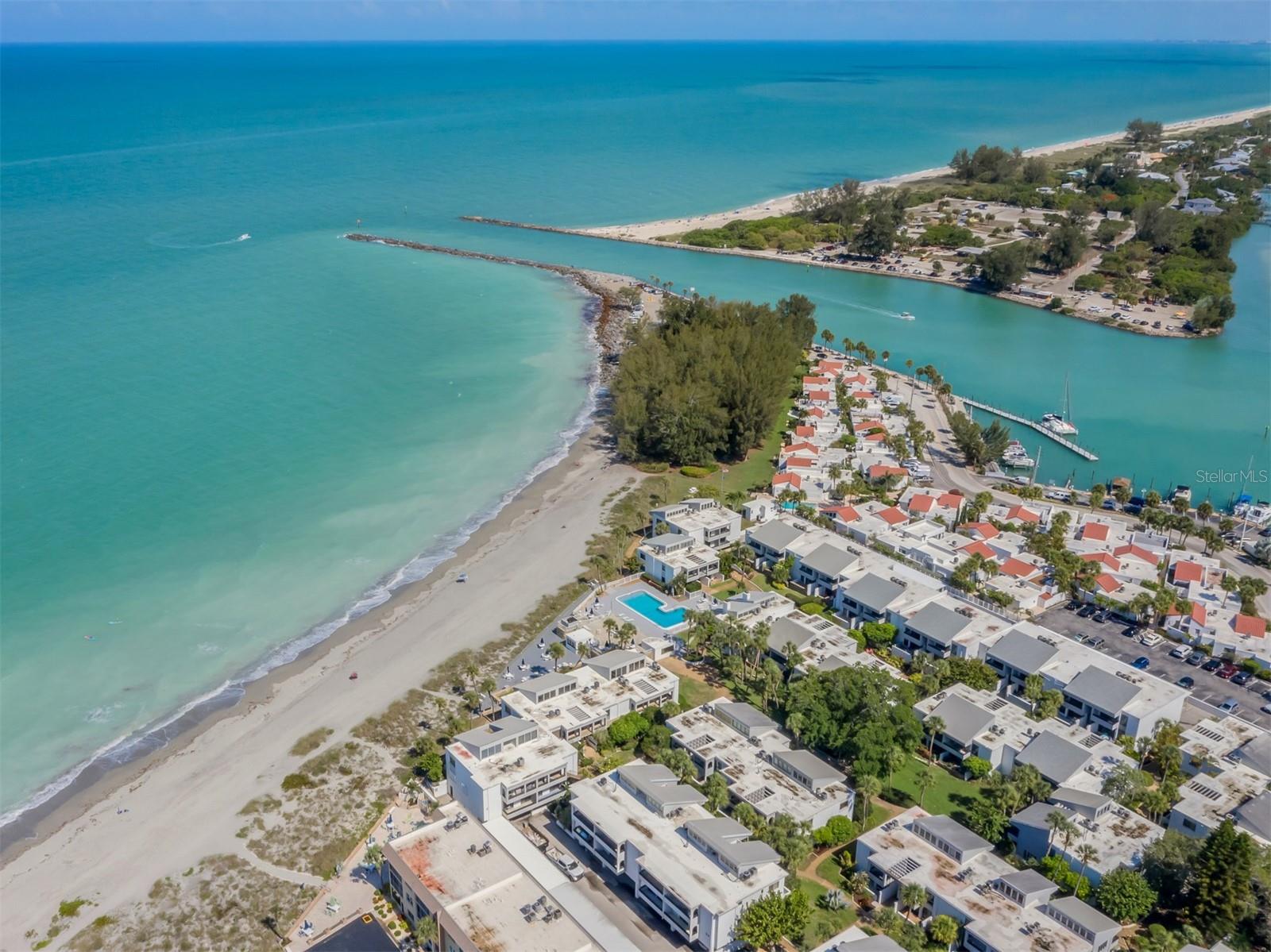 BAHIA VISTA GULF - Residential