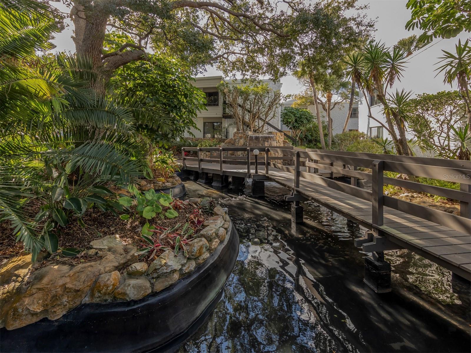 BAHIA VISTA GULF - Residential