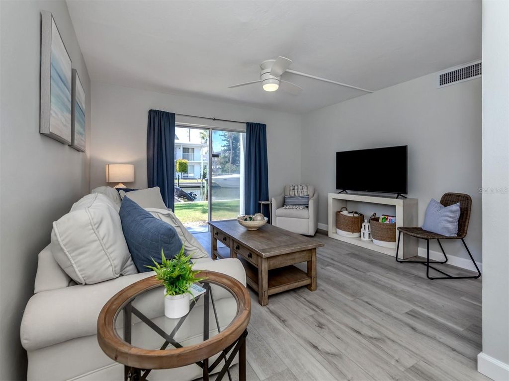 Photo of 1001 Inlet Circle #171, Venice, FL 34285 (MLS # N6140329)