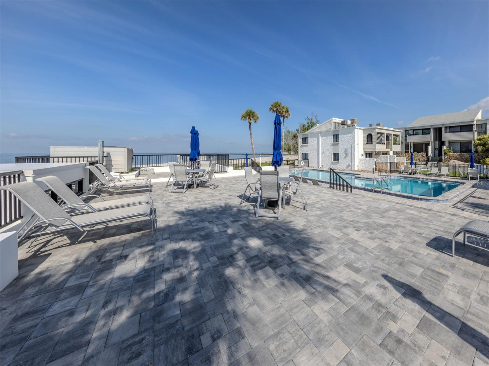 BAHIA VISTA GULF - Residential